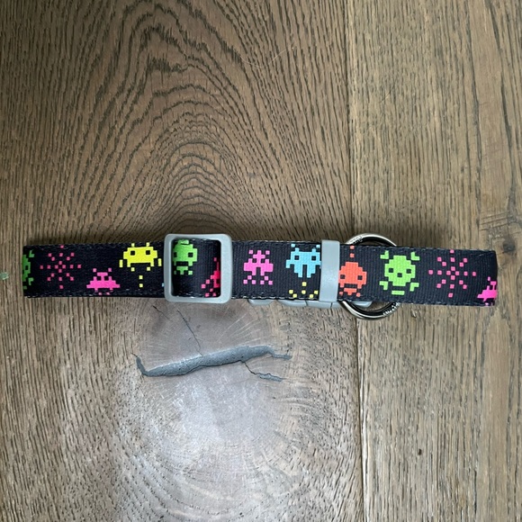 FuzzYard - Dog Collar, Space Raiders, Size Large- NWOT - Picture 4 of 4